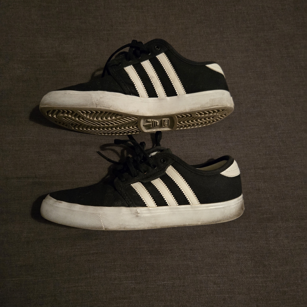 Adidas Men's Black and White Sneakers